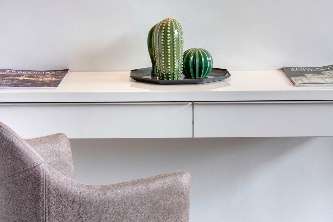 Lungarno Apartment By Mamo Firenze Bagian luar foto