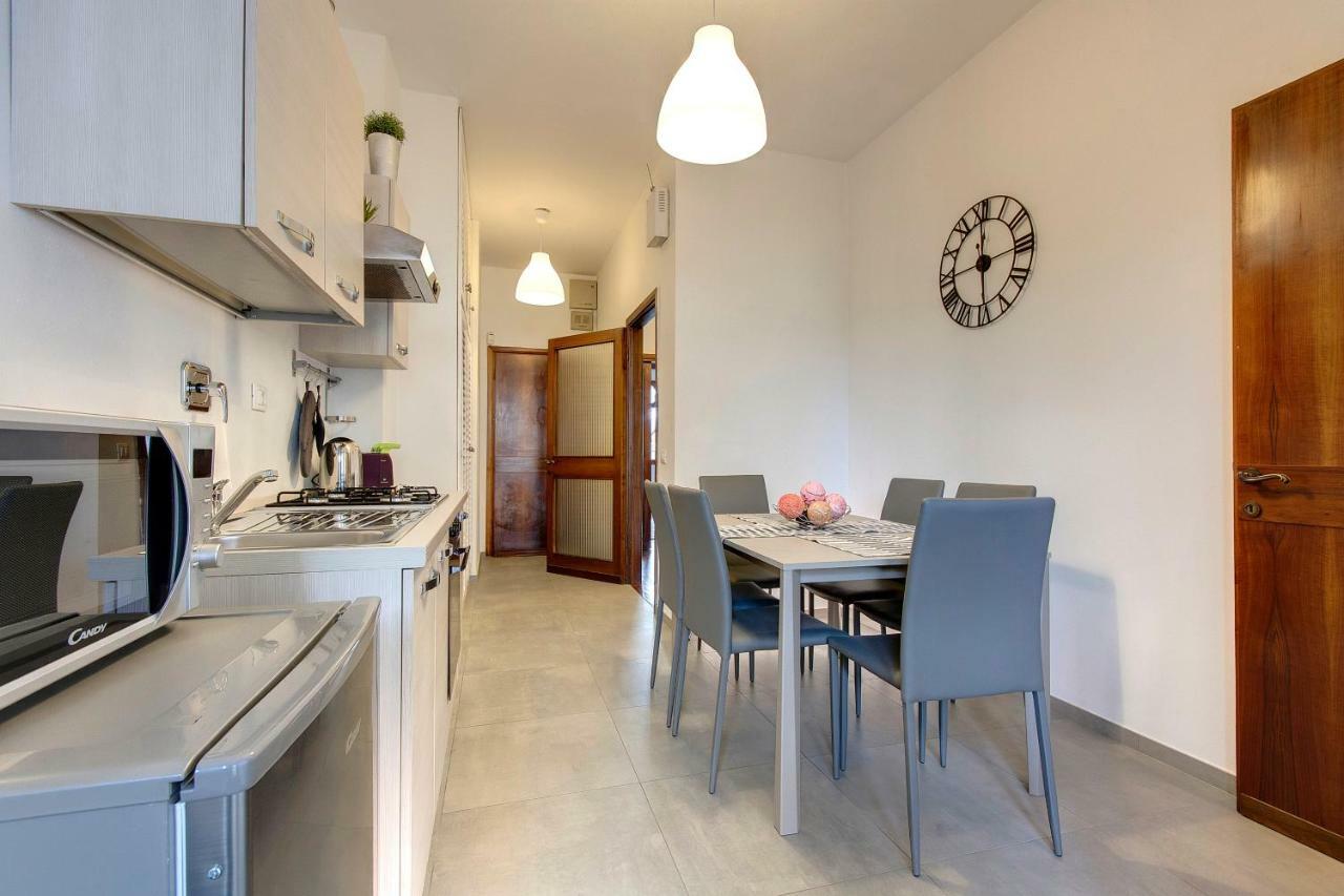 Lungarno Apartment By Mamo Firenze Bagian luar foto